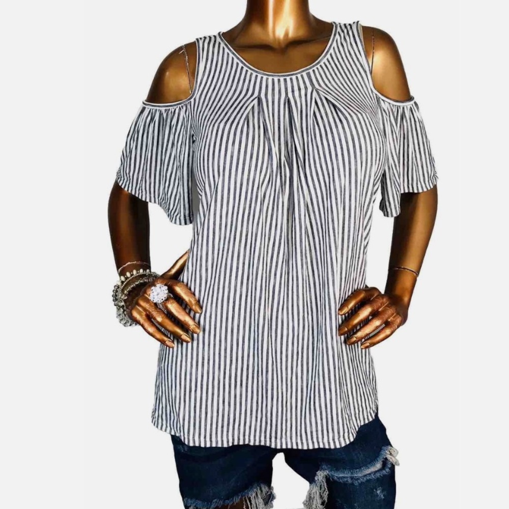 Max Studio off Shoulder Black and White